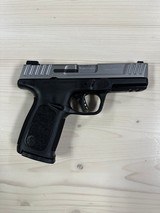 SMITH & WESSON SD9 2.0 9MM LUGER (9X19 PARA) - 1 of 3