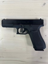 GLOCK 17 g17 gen 5 9MM LUGER (9X19 PARA) - 2 of 3