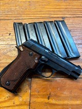 UNIQUE ARMES FRANCE Model 52 - 6 Mags .22 LR - 1 of 3