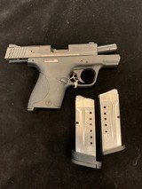 SMITH & WESSON M&P Shield 9 9MM LUGER (9X19 PARA)