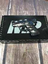 SMITH & WESSON M&P 9 SHIELD 9MM LUGER (9X19 PARA) - 1 of 3