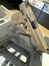 SMITH & WESSON M&P9 2.0 FDE 9MM LUGER (9X19 PARA) - 2 of 2