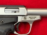 SMITH & WESSON SW22 VICTORY .22 LR - 2 of 3