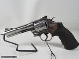 SMITH & WESSON 629 CLASSIC 5" .44 MAGNUM - 1 of 3