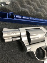 SMITH & WESSON 637 .38 SPL - 2 of 3