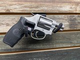 SMITH & WESSON 637 .38 SPL - 1 of 2