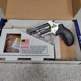 SMITH & WESSON 60 .357 MAG - 1 of 2