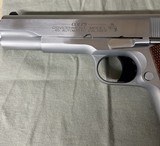 COLT 1911 GOVERNMENT Hard Chrome .45 ACP - 3 of 3