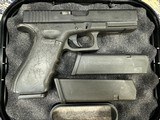 GLOCK 22 G22 GEN4 40S&W POLICE TRADE IN .40 S&W - 1 of 1