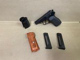 FAHRZEUG-U MAKAROV 9X18MM MAKAROV - 1 of 3