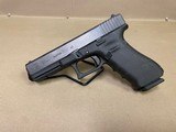 GLOCK 22 G22 GEN 4 .40 S&W - 2 of 3