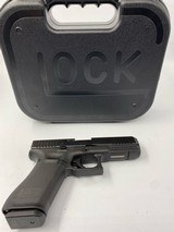 GLOCK 22 G22 Gen 5 .40 CALIBER - 1 of 3