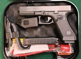 GLOCK Model 22 Gen 4 .40 S&W - 1 of 3