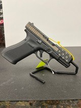 GLOCK 45 9MM LUGER (9X19 PARA) - 2 of 3