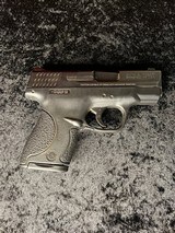 SMITH & WESSON M&P 40 SHIELD .40 S&W - 2 of 3