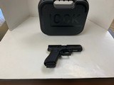 GLOCK 22 G22 Gen 5 .40 S&W - 3 of 3
