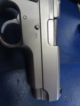 SMITH & WESSON 1076 10MM - 2 of 3