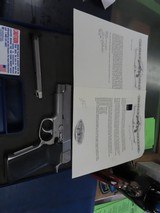 SMITH & WESSON 1076 10MM - 1 of 3