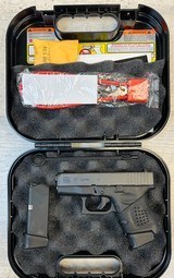 GLOCK 27 Gen 3 .40 S&W - 2 of 3