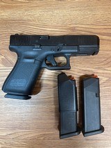 GLOCK 19 G19 Gen 5 9MM LUGER (9X19 PARA) - 2 of 3