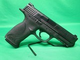 SMITH & WESSON M&P40 .40 S&W - 2 of 3