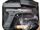 GLOCK 17 GEN 5 9MM LUGER (9X19 PARA) - 1 of 3
