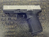 SMITH & WESSON S&W SD9 VE 9MM LUGER (9X19 PARA) - 1 of 3