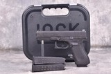 Glock G22Gen 4 .40 S&W - 1 of 3