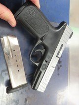 SMITH & WESSON SD40VE .40 S&W - 1 of 3