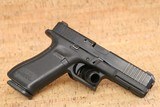 GLOCK 17 G17 GEN 5 9MM W/1 MAG (Police Trade-In) 9MM LUGER (9X19 PARA) - 1 of 3