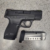 SMITH & WESSON M&P 9 sheild M2.0 Performance Center 9MM LUGER (9X19 PARA) - 2 of 2