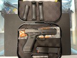 GLOCK 17 GEN 5 9MM LUGER (9X19 PARA) - 1 of 3