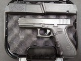 GLOCK 22 GEN4 .40 CALIBER - 2 of 3
