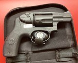 SMITH & WESSON Bodyguard BG38 with laser .38 SPL - 1 of 3