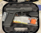 GLOCK 17gen 3 9MM LUGER (9X19 PARA) - 1 of 2