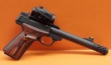 BROWNING BUCK MARK .22 LR - 1 of 3