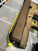 GLOCK 19x 9MM LUGER (9X19 PARA) - 2 of 3