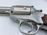 RUGER "NEW MODEL" SUPER BLACKHAWK STAINLESS .454 CASULL - 2 of 3