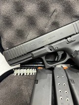 GLOCK 22gen5 .40 S&W - 3 of 3