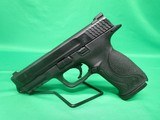 SMITH & WESSON M&P40 .40 S&W - 2 of 3