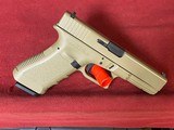 GLOCK Gen 3 17 G17 FDE Tan Color 9MM LUGER (9X19 PARA) - 1 of 3