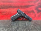 GLOCK 22 g22 .40 S&W - 2 of 3