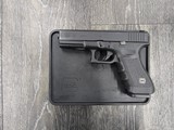 GLOCK 22 g22 .40 S&W - 1 of 3