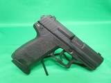 HECKLER & KOCH USP COMPACT .40 S&W - 2 of 3