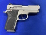SMITH & WESSON MOD 4013 .40 S&W - 3 of 3