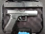 GLOCK G22 GEN4 .40 S&W - 1 of 3