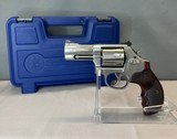 SMITH & WESSON 686-6 .357 MAG - 1 of 3