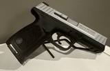 SMITH & WESSON SD9 VE 9mm 9MM LUGER (9X19 PARA) - 1 of 2