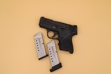 SMITH & WESSON M&P 9 sheild 9MM LUGER (9X19 PARA) - 1 of 2