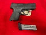 SMITH & WESSON M&P 9 sheild 9MM LUGER (9X19 PARA) - 1 of 3